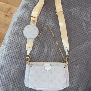 Crossbody bag